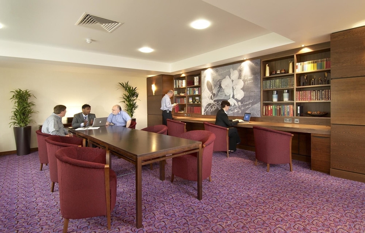 Imagen de los interiores del Hotel Hampton By Hilton Corby/kettering. Foto 12