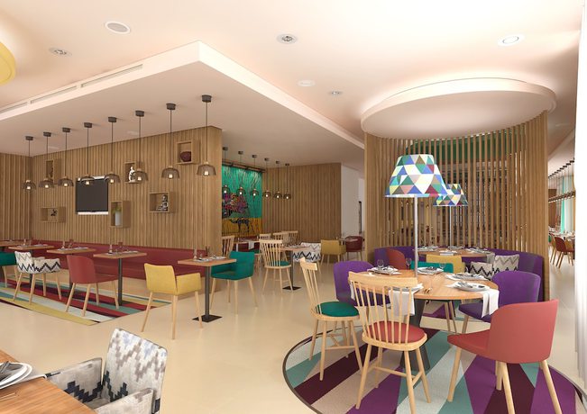 Imagen del bar/restaurante del Hotel Hampton By Hilton Doha Old Town. Foto 8
