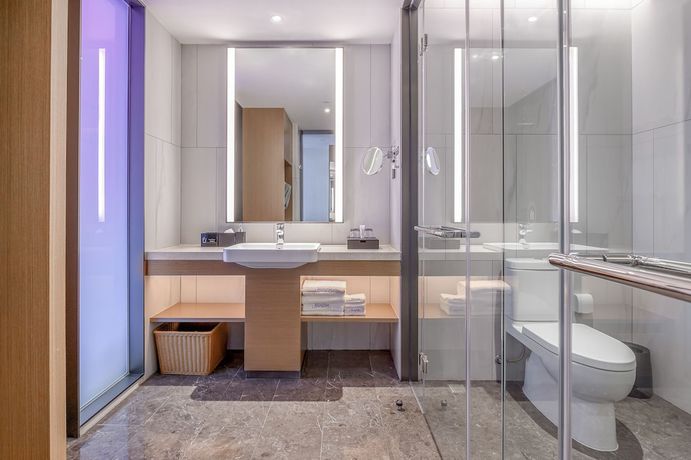 Imagen de la habitación del Hotel Hampton By Hilton Dongguan Cntrl Square. Foto 7