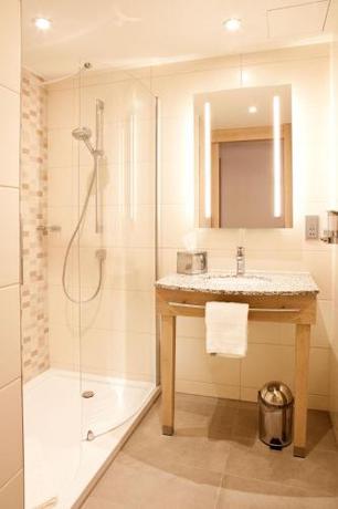 Imagen general del Hotel Hampton By Hilton Dortmund Phoenix See. Foto 3