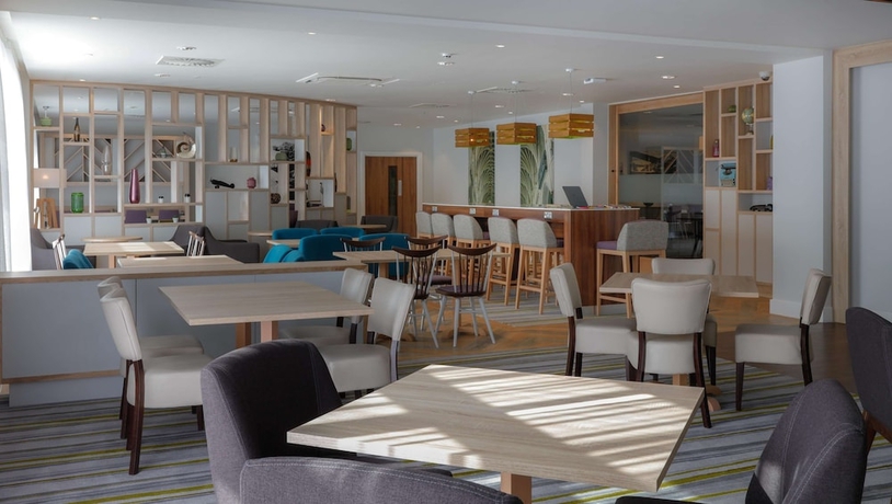 Imagen de los interiores del Hotel Hampton By Hilton Exeter Airport. Foto 14
