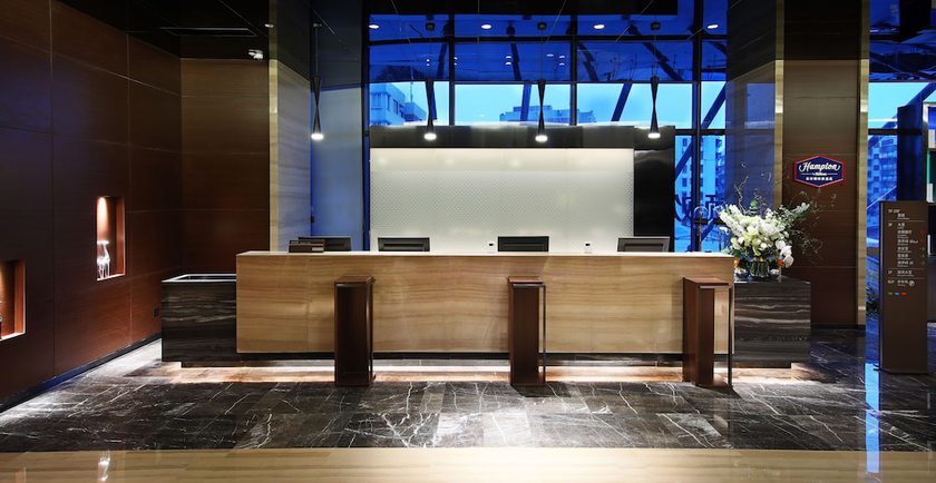 Imagen de los interiores del Hotel Hampton By Hilton Foshan Shanshui. Foto 18