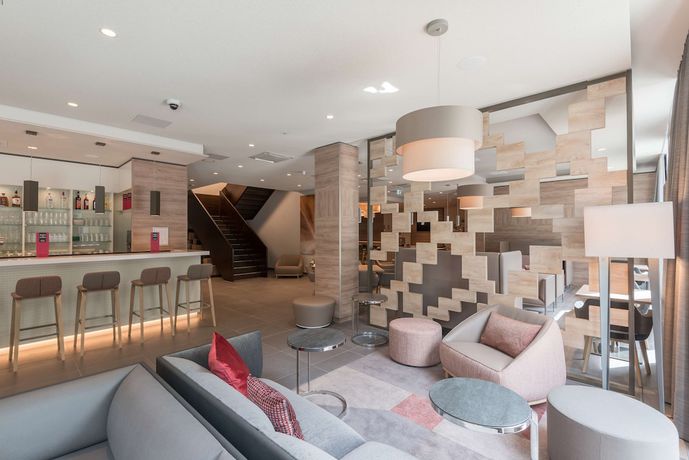 Imagen de los interiores del Hotel Hampton By Hilton Frankfurt City Centre East. Foto 17