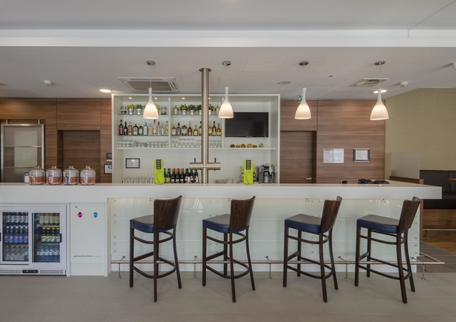 Imagen del bar/restaurante del Hotel Hampton By Hilton Frankfurt City Centre. Foto 5