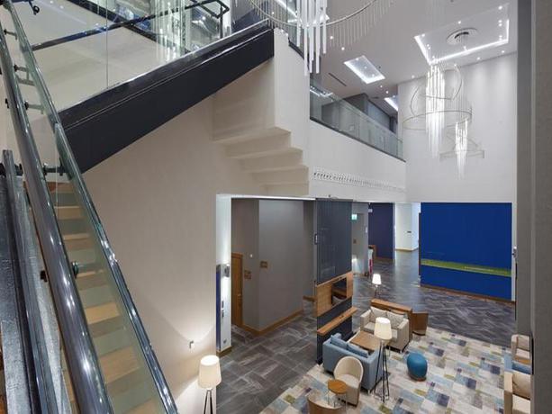 Imagen de los interiores del Hotel Hampton By Hilton Kocaeli Symbol. Foto 19