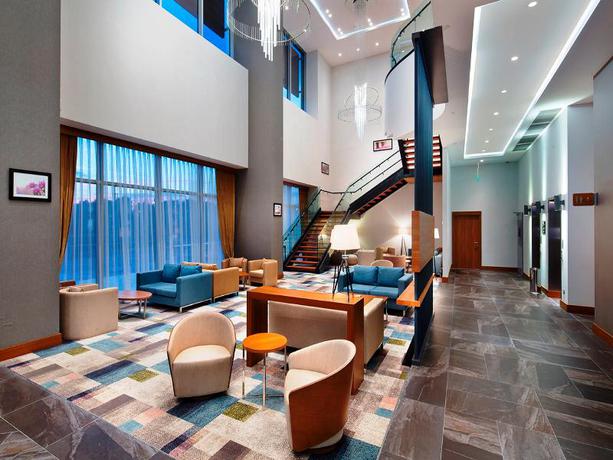 Imagen de los interiores del Hotel Hampton By Hilton Kocaeli Symbol. Foto 21