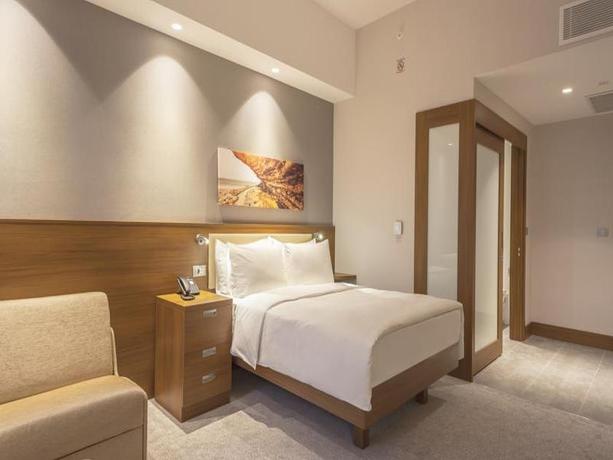 Imagen de la habitación del Hotel Hampton By Hilton Kocaeli Symbol. Foto 15