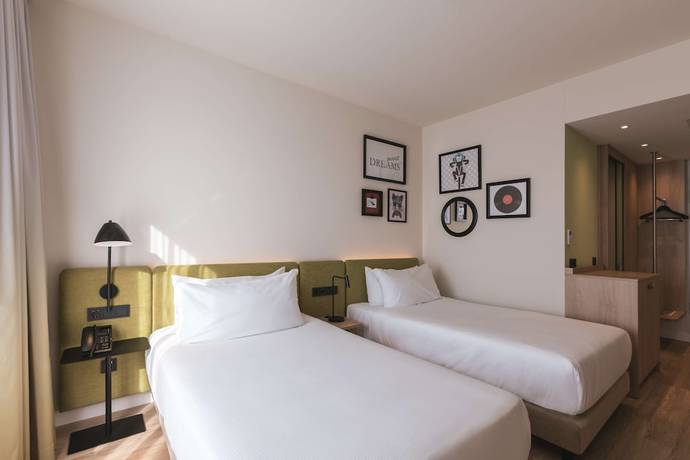 Imagen de la habitación del Hotel Hampton By Hilton Konstanz. Foto 5