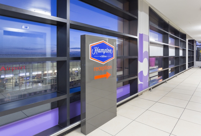 Imagen de los interiores del Hotel Hampton By Hilton Liverpool/john Lennon Airport. Foto 14