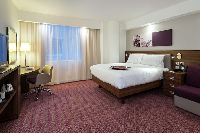 Imagen de la habitación del Hotel Hampton By Hilton London Gatwick Airport. Foto 5