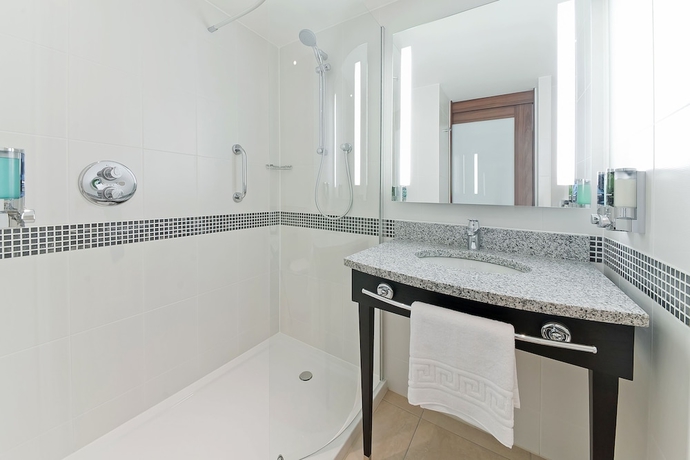 Imagen de la habitación del Hotel Hampton By Hilton London Gatwick Airport. Foto 10