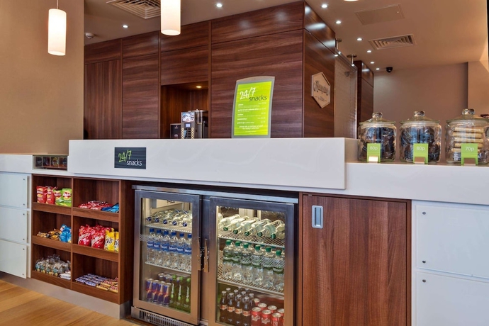 Imagen de la habitación del Hotel Hampton By Hilton London Luton Airport. Foto 2