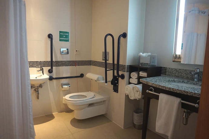 Imagen de la habitación del Hotel Hampton By Hilton London Luton Airport. Foto 5