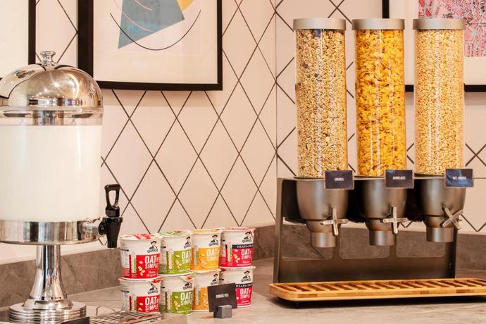 Imagen general del Hotel Hampton By Hilton London Old Street. Foto 12