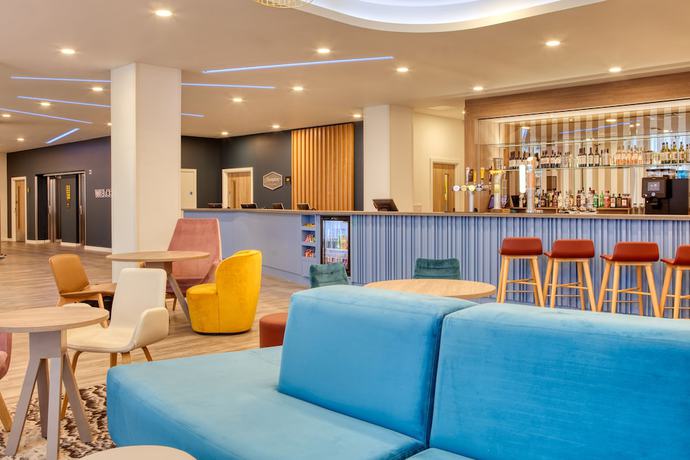 Imagen de los interiores del Hotel Hampton By Hilton Manchester Northern Quarter. Foto 18