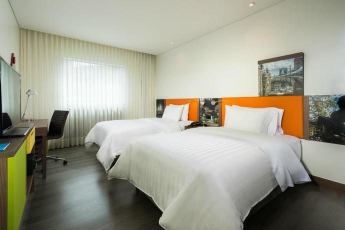 Imagen general del Hotel Hampton By Hilton Medellin. Foto 11