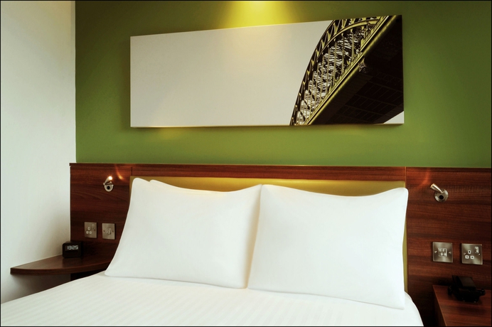 Imagen de la habitación del Hotel Hampton By Hilton Newcastle. Foto 3