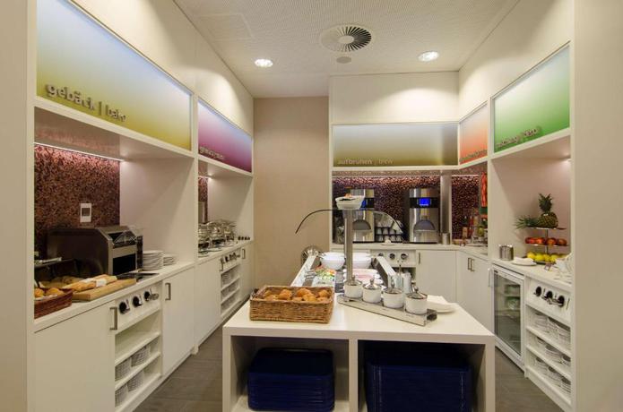 Imagen del bar/restaurante del Hotel Hampton By Hilton Nuremberg City Centre. Foto 4