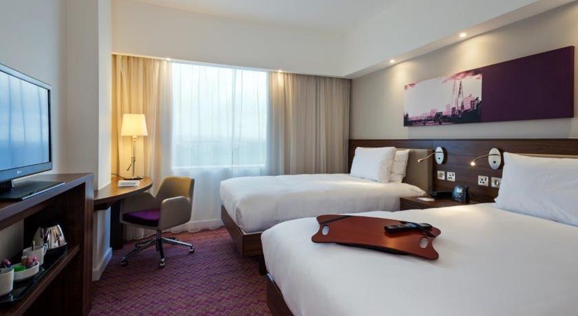 Imagen general del Hotel Hampton By Hilton Oxford. Foto 8