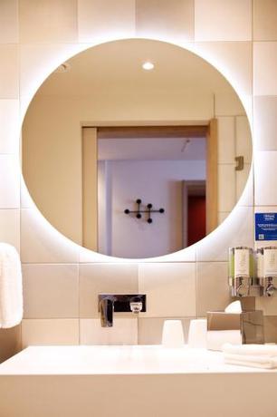 Imagen de la habitación del Hotel Hampton By Hilton Regensburg. Foto 9