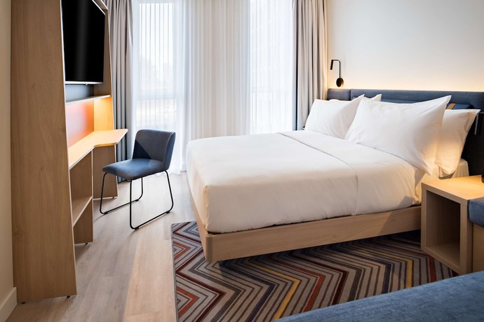 Imagen de la habitación del Hotel Hampton By Hilton Riga Airport. Foto 4