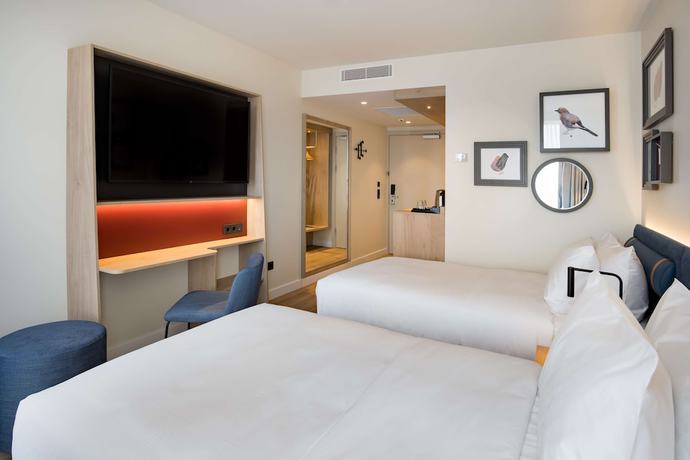 Imagen de la habitación del Hotel Hampton By Hilton Riga Airport. Foto 9