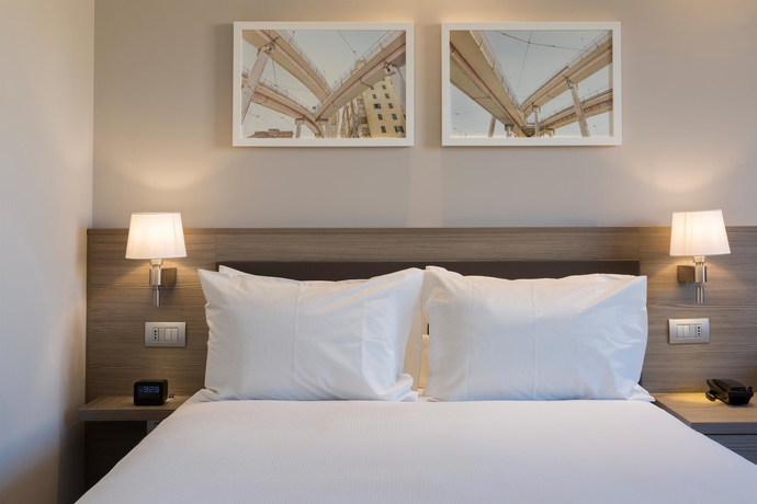 Imagen de la habitación del Hotel Hampton By Hilton Rome East. Foto 9