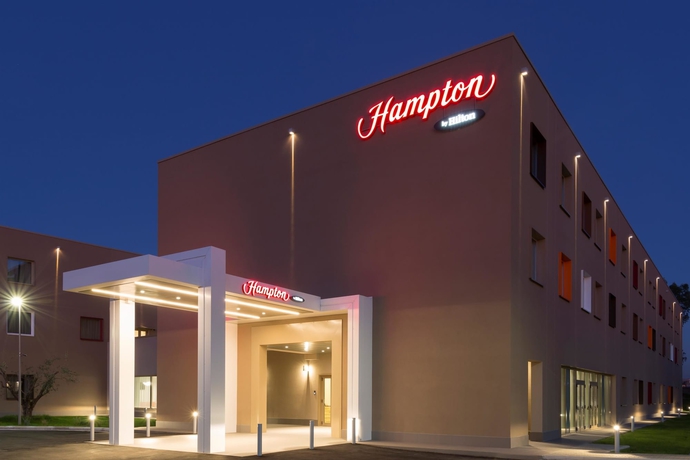 Imagen de los exteriores del Hotel Hampton By Hilton Rome East. Foto 14