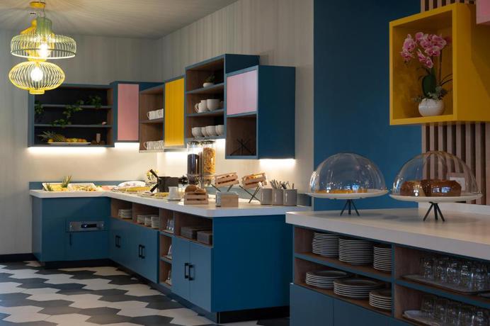 Imagen del bar/restaurante del Hotel Hampton By Hilton Rome North Fiano Romano. Foto 2