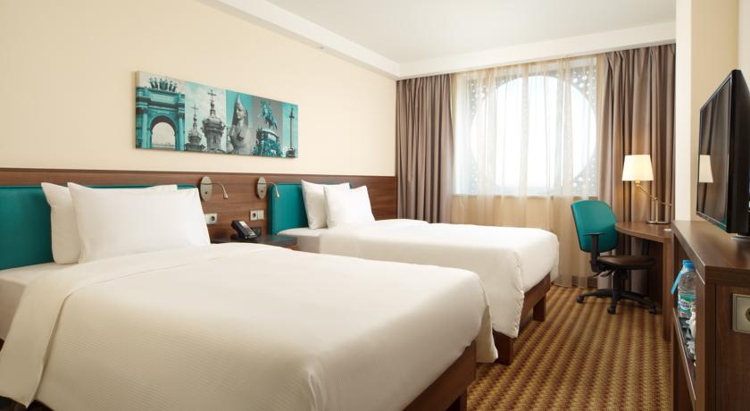 Imagen general del Hotel Hampton By Hilton Saint Petersburg Expoforum. Foto 10