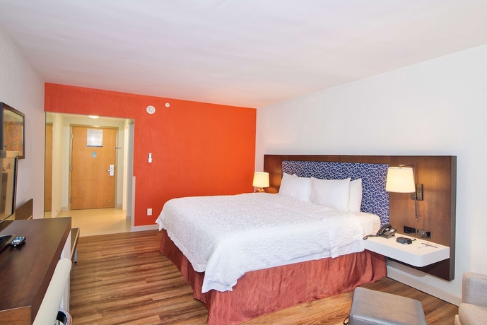 Imagen de la habitación del Hotel Hampton By Hilton San Jose Airport. Foto 7