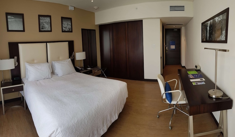 Imagen de la habitación del Hotel Hampton By Hilton Santa Cruz/equipetrol, Bolivia. Foto 12