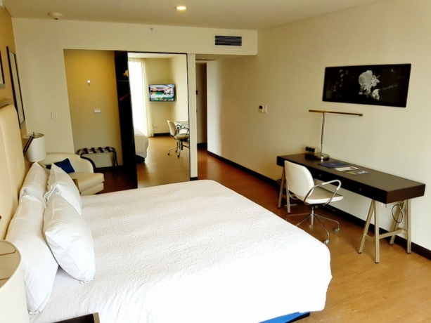 Imagen de la habitación del Hotel Hampton By Hilton Santa Cruz/equipetrol, Bolivia. Foto 14