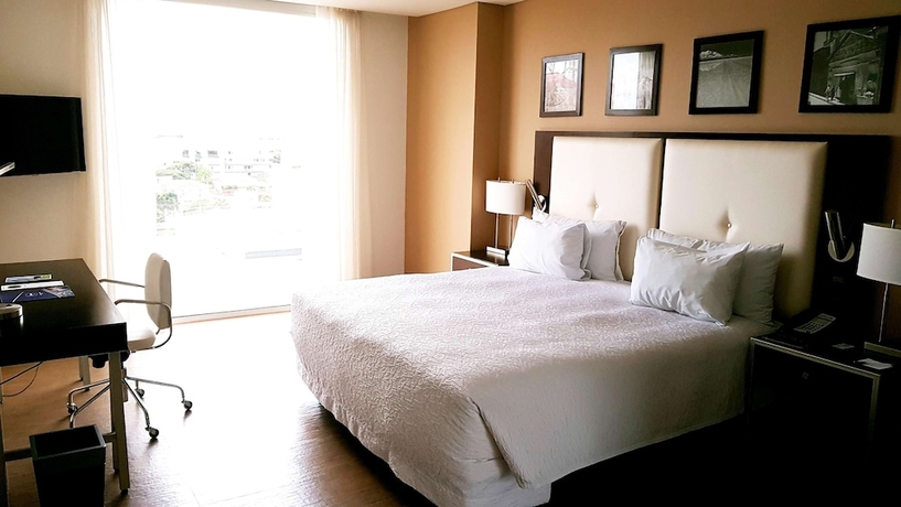 Imagen de la habitación del Hotel Hampton By Hilton Santa Cruz/equipetrol, Bolivia. Foto 17