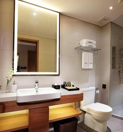 Imagen general del Hotel Hampton By Hilton Sanya Bay. Foto 1