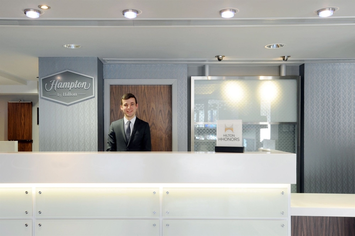 Imagen de los interiores del Hotel Hampton By Hilton Sheffield. Foto 16