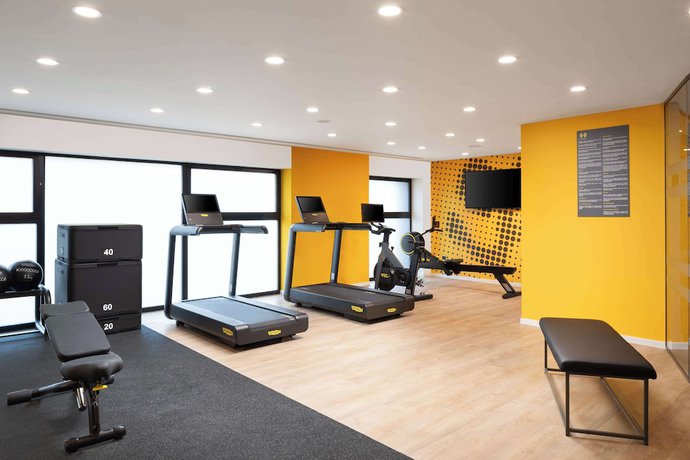 Imagen de los interiores del Hotel Hampton By Hilton Targu Mures. Foto 8