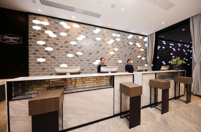 Imagen de los interiores del Hotel Hampton By Hilton Technology City. Foto 17
