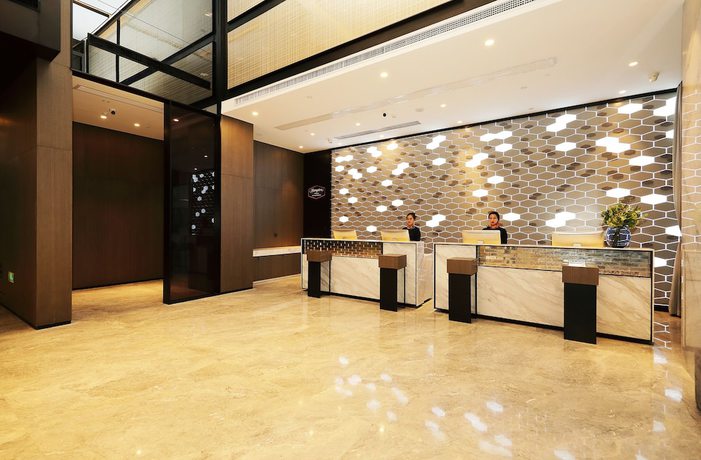 Imagen de los interiores del Hotel Hampton By Hilton Technology City. Foto 19