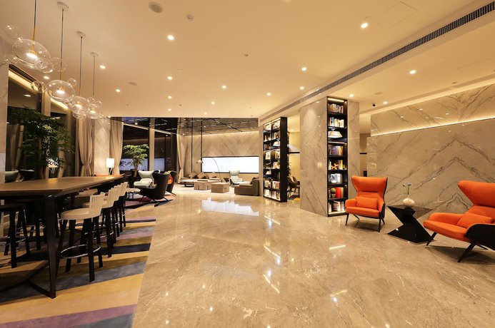 Imagen de los interiores del Hotel Hampton By Hilton Technology City. Foto 20