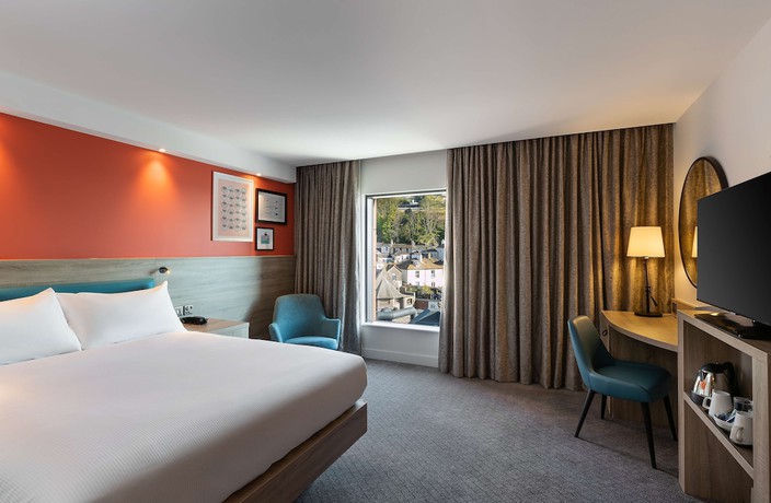 Imagen de la habitación del Hotel Hampton By Hilton Torquay. Foto 11
