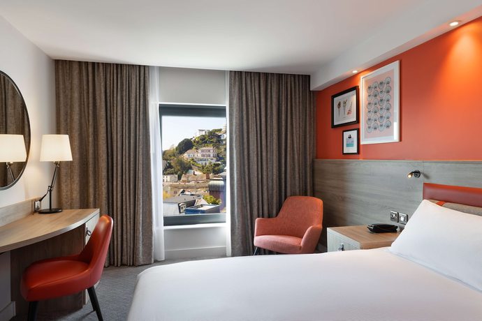 Imagen de la habitación del Hotel Hampton By Hilton Torquay. Foto 12
