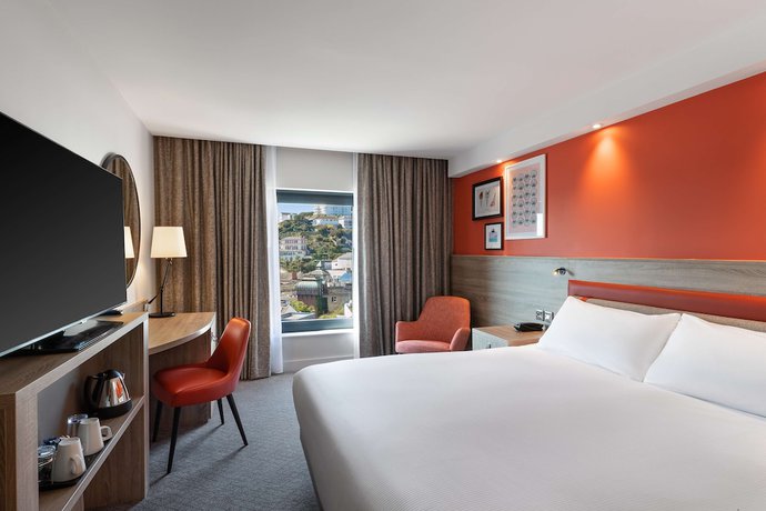Imagen de la habitación del Hotel Hampton By Hilton Torquay. Foto 13