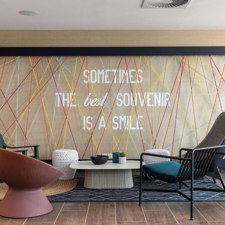 Imagen de los interiores del Hotel Hampton By Hilton Tours Centre. Foto 20