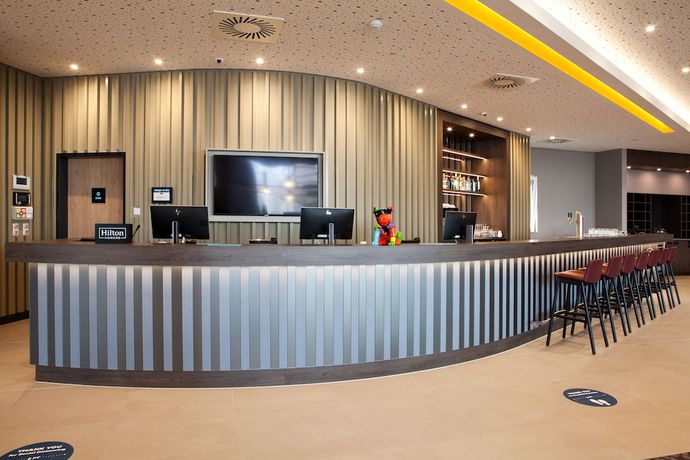 Imagen de los interiores del Hotel Hampton By Hilton Vienna Messe. Foto 13