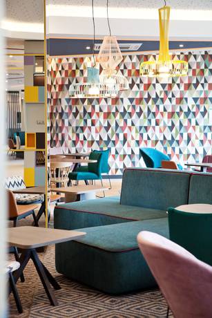 Imagen de los interiores del Hotel Hampton By Hilton Vienna Messe. Foto 15