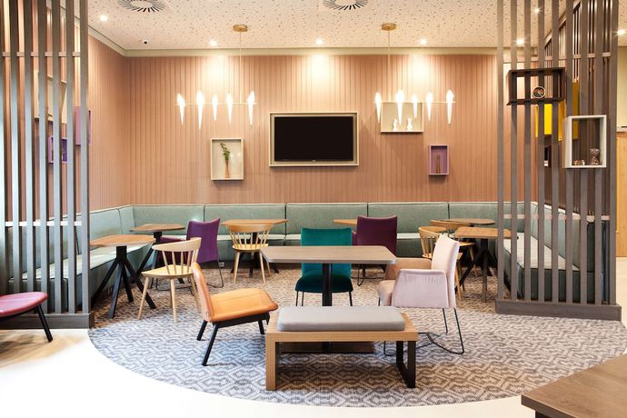 Imagen de los interiores del Hotel Hampton By Hilton Vienna Messe. Foto 16