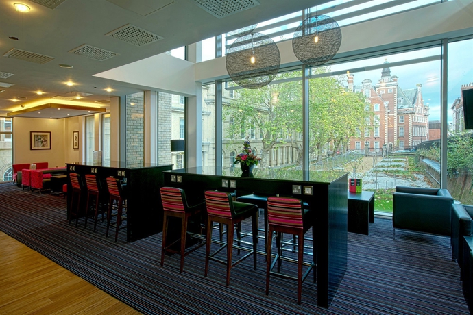 Imagen de los interiores del Hotel Hampton By Hilton York. Foto 14