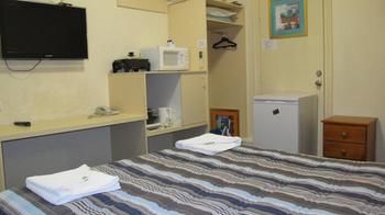 Imagen de los exteriores del Hotel Hampton Court Apartments. Foto 10