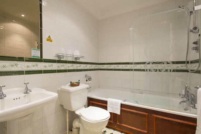 Imagen de la habitación del Hotel Hampton Court Palace. Foto 7